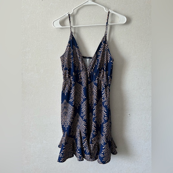 Dresses & Skirts - CUPSHE | Navy and Beige Patterned Dress | Size Medium